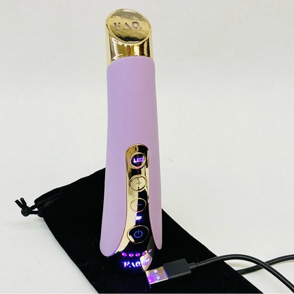 FOREO FAQ101 Red Light Wand Device